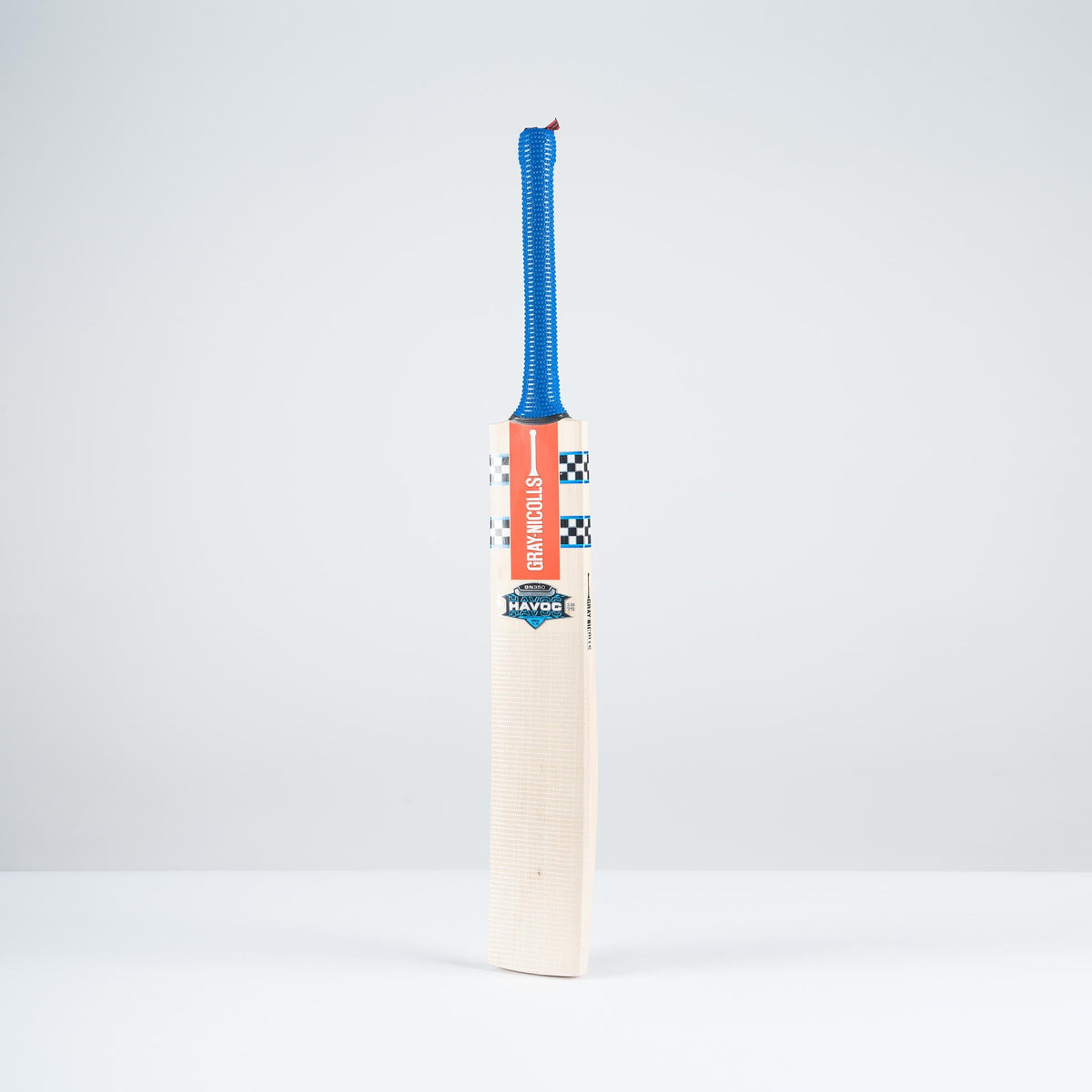 Gray-Nicolls Havoc 1.0 GN350 adult cricket bat, front left view